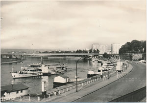 Postkarte Dresden Elbe mit Schiff (DDR, K1/72)